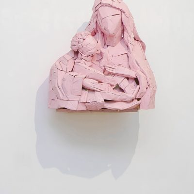 „Madonna mit Kind“, Linde und Acrylfarbe, 62x 95x 115 cm, 2000